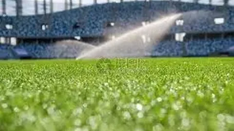 姆巴佩神射再创纪录，力压亨利！铁血后卫头球制胜，皇马紧逼莱万特，直指巴萨霸主之位！