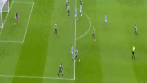 国足旧将海外梦断，中超边缘人邵佳一寻求新机遇再出发